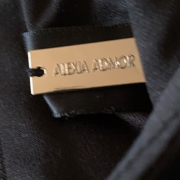 Alexia Admor Black Bell Sleeve Dress - Picture 10 of 12